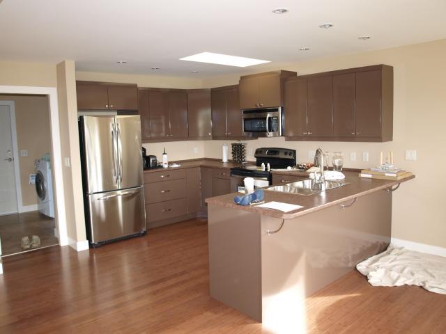 _contemporary_kitchen45.JPG